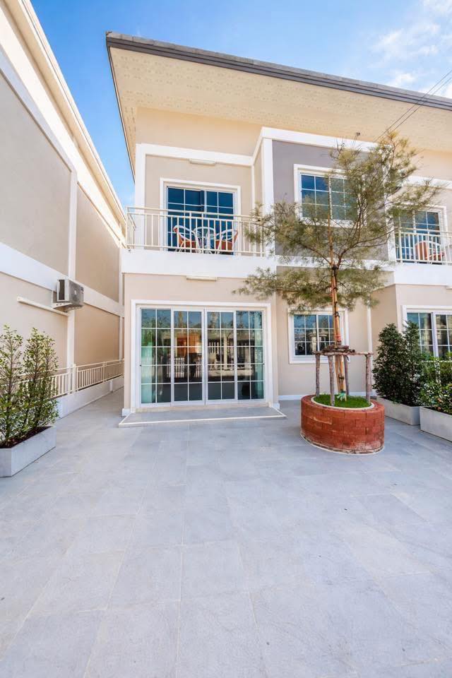 파타야 부동산 2026 주택 매매, 무반(หมู่บ้าน) , Pattaya House for Sale! - Luggage Station Pattaya 파타야 부동산 2026 주택 매매, 무반(หมู่บ้าน) , Pattaya House for Sale! 1